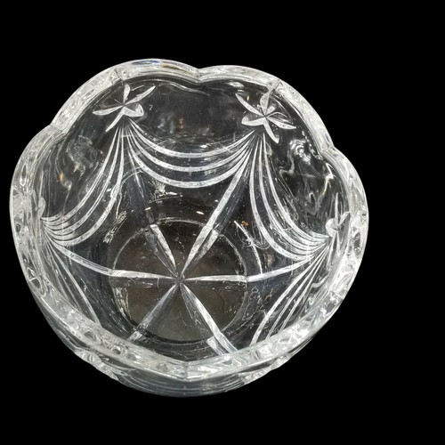 Vintage Clear Glass Bowl Trinket Dish 3.25" Tall Star Scalloped Edge Pretty VTG - Picture 5 of 10