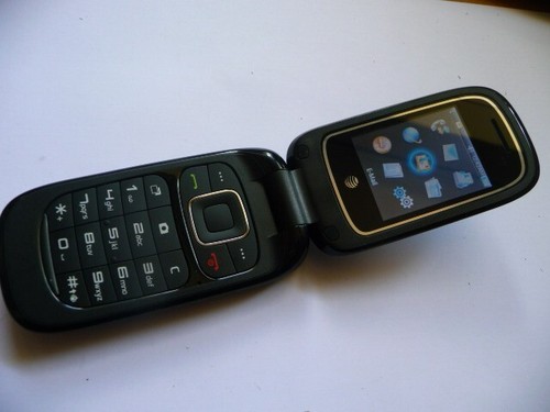 ZTE Z222 Flip Phone 3G LOCKED TO AT&T GoPhone - Picture 3 of 4