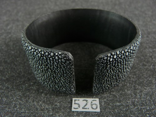 526) Rochenleder Armreif 3 cm Breit verstellbar 17 - 22 cm Stingray Leather - Picture 6 of 12