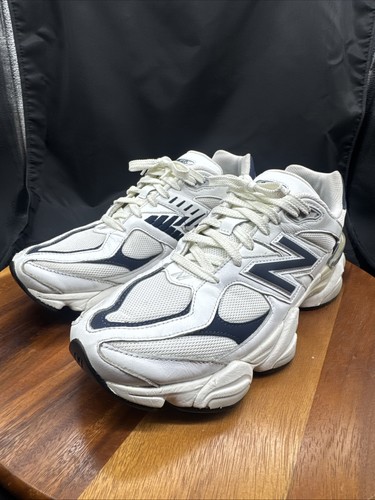 New Balance 9060 NB White Navy Men Unisex Casual LifeStyle Shoes U9060VNB Sz 12 - Afbeelding 4 van 15