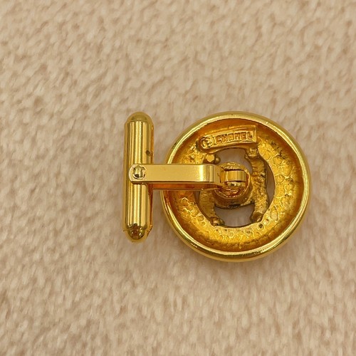 Authentic Chanel COCO Mark Round Gold Cufflinks 14.85grams Comes W/Box SK080258 - Picture 19 of 21