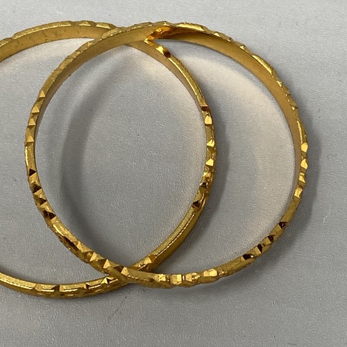 Etched Bangles Bracelets Bright Gold Tone Ethnic Indian Smaller Size 5.75-6.25 - Picture 7 of 10