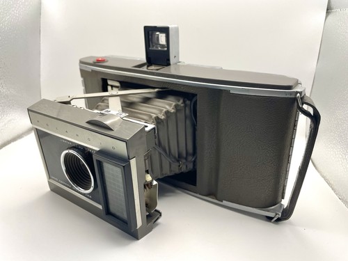 Polaroid Land Camera Model J66 mit Tasche, Blitz, Blitzlampen & Adapter - Bild 3 von 9