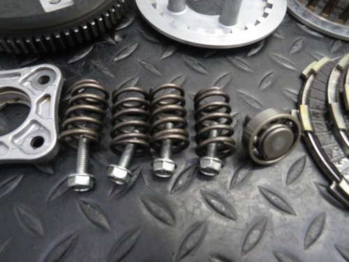 01 02 03 HONDA XR 100 XR 100R OEM CESTA DE EMBRAGUE INTERIOR EXTERIOR BUJES DE EMBRAGUE ¡BONITO! 03 - Imagen 3 de 20