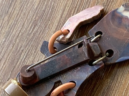 Vintage Celluloid & Bakelite Articulated  Soldier WW11 Sweetheart Pin Brooch - Picture 8 of 13