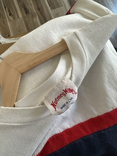 Vintage Nutmeg New York Yankees Made USA Crewneck Sweatshirt Sz L Striped MLB - Picture 2 of 8
