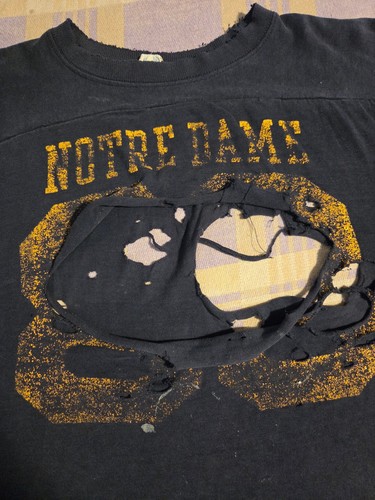 Vintage 80s Notre Dame Football T Shirt Jersey Champion USA Size XL Thrashed 90s - Picture 11 of 18