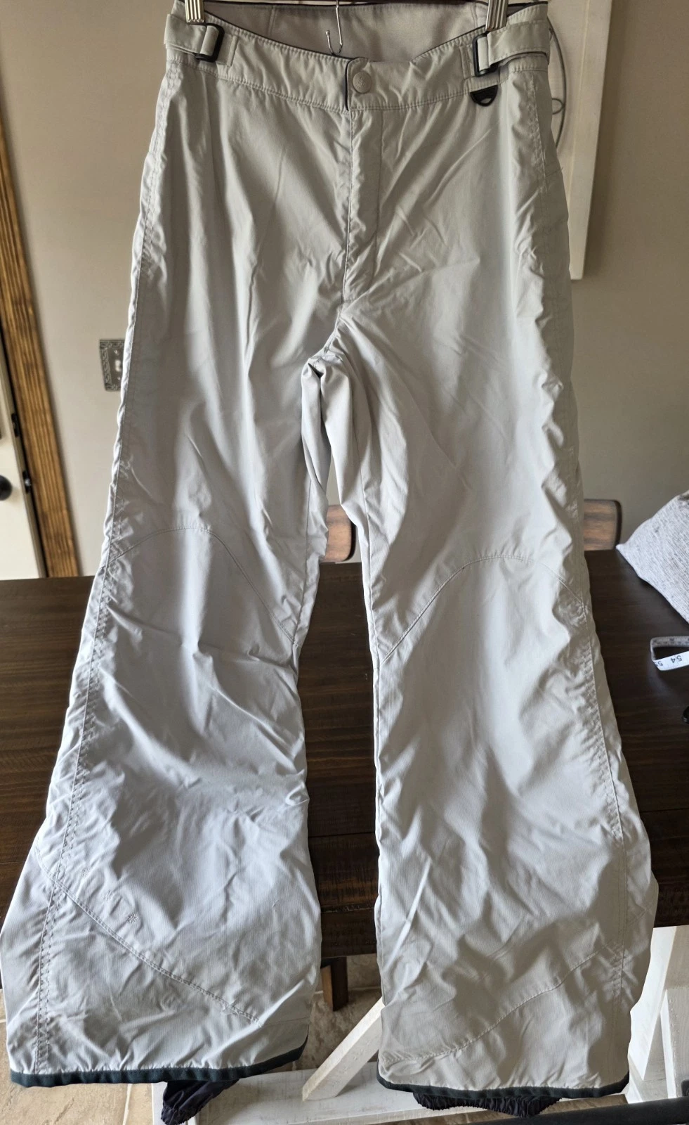 COLUMBIA INSULATED SNOW BOARD SKI PANTS LIGHT GRAY WOMEN'S SIZE SMALL *flaw*