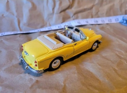 1:38 1953 Buick Skylark Die Cast car - Imagen 5 de 5