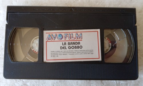 LA BANDA DEL GOBBO (1977) VHS ORIGINALE EDIZIONE 1988 - AVO FILM - 3132 ๐ผ - Foto 7 di 9