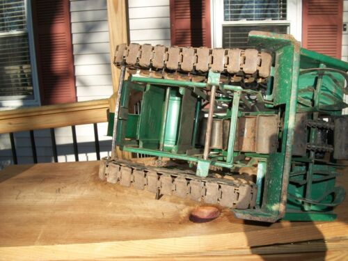 Doepke Model Toys Barber Greene Dirt Loader - Picture 7 of 8