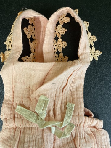 Baby Girl Spring/Summer Peach Romper. Size 12-18 Months - Picture 2 of 3