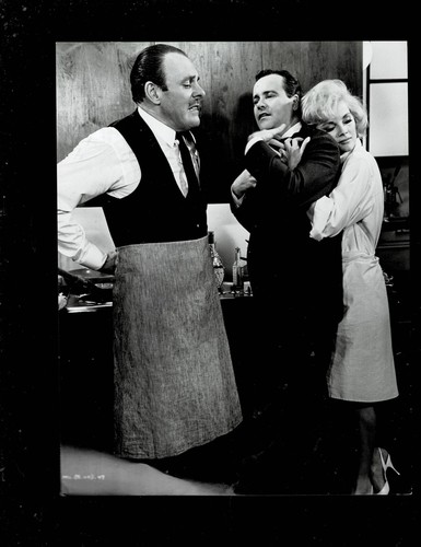 7X9 B&W PHOTO OF-SCENE- VIRNI LISI & JACK LEMMON & TERRY THOMAS
