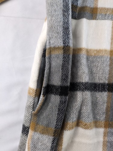 SeekMe Women's Size XS Beige Plaid Flannel Pocketed Long Shacket Jacket NWT - Picture 9 of 16