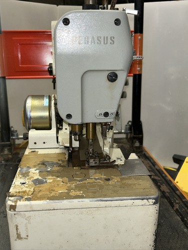 Pegasus W500 Coverstitch Industrial Sewing Machine - Picture 8 of 23