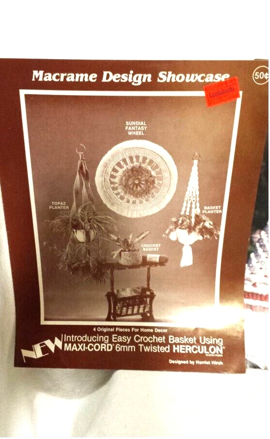 Lot/ Vtg Macramé Pattern Craft Booklets (2) Old Standby, Macrame Design Showcase - Image 2 of 4