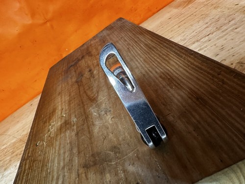 Abrazadera de tija de sillín NOS 28,6 mm PLATA bloqueo liberación rápida - Imagen 2 de 8