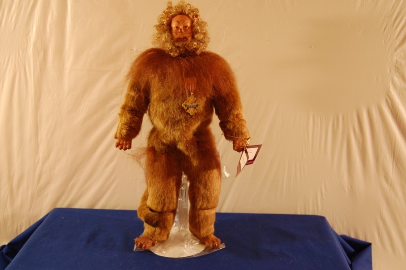 Wizard of OZ Cowardly Lion Ashton-Drake Collection