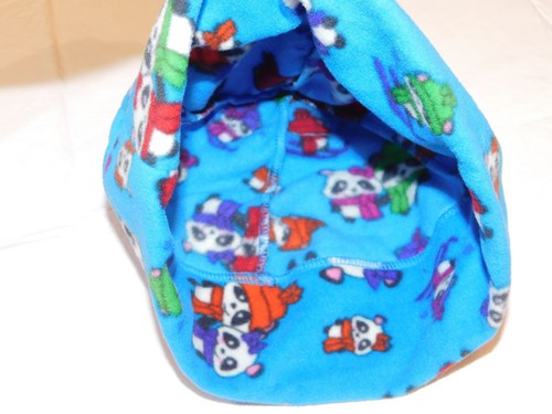 Claire's Adult Beanie Hat Cap One Size flanel blue skiing panda NWT - Picture 3 of 4