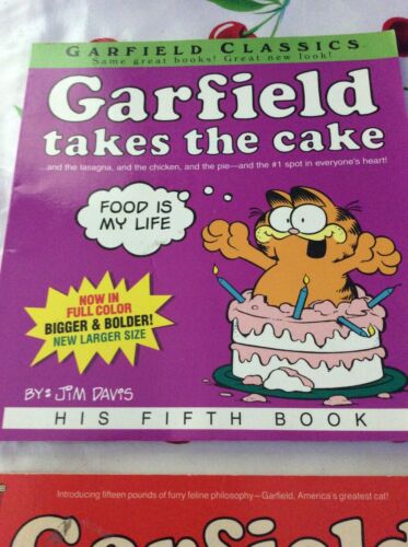 2 Vintage 1978 1982 GARFIELD Books Comics by JIM DAVIS HIS 1ST + 5TH BOOKS - Picture 3 of 12