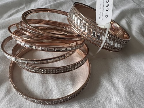 Torrid Faux Copper Rhinestone Multi Bangles Bracelet Size 1/2 NWT - Picture 4 of 6