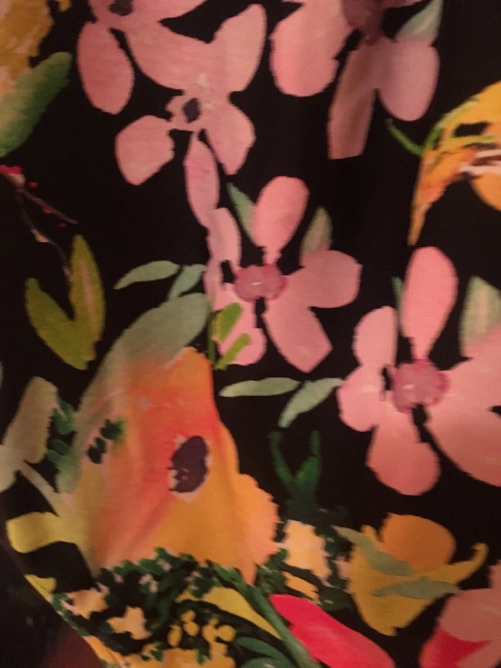 Traje de baño de una pieza con estampado floral xoxo talla 1X Foto 4 de 4