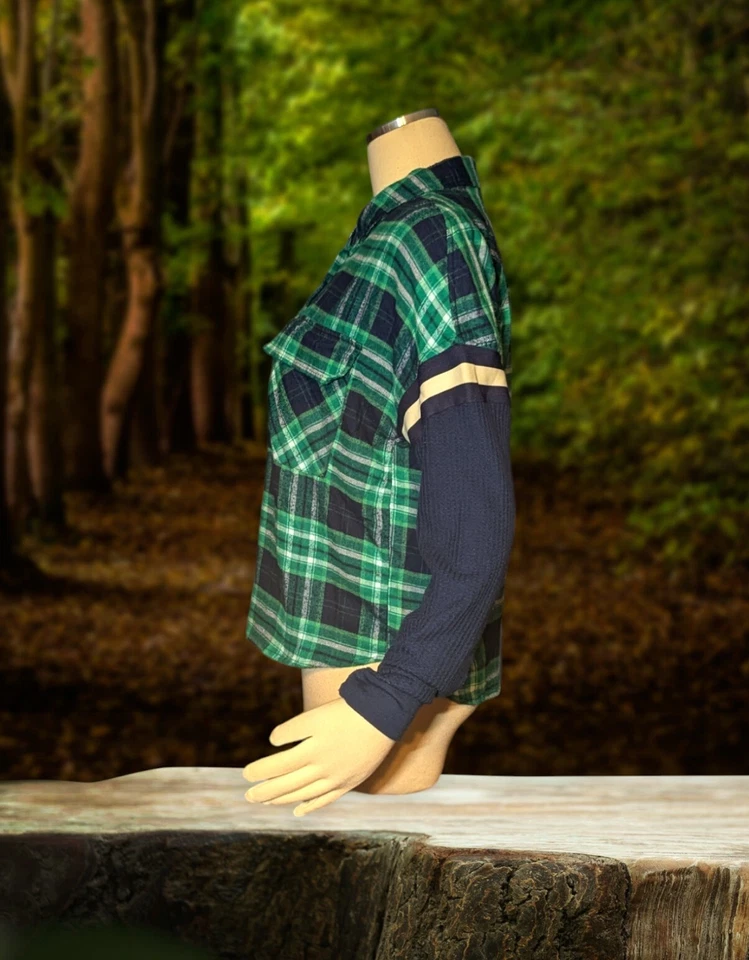 COMBO Top Corto SO Franela Tejido ESTILO RETRO A CUADROS Verde Solapa Bolsillo Mujer Mediano Foto 2 de 4