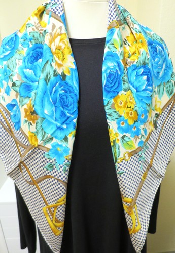 Seidentuch blau/cremeweiss mit Blumenkranz blau/türkis/gelb u.mehr ca.85x87 cm - Bild 7 von 8