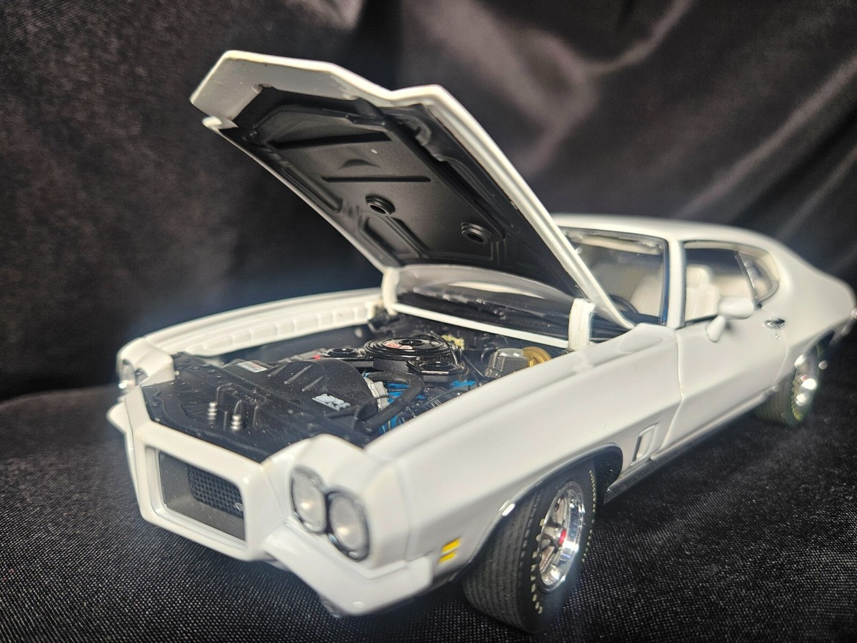 RARE GMP 1972 Pontiac GTO White 1:24 Scale Inv. #3455 | eBay