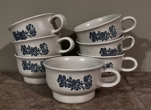 Set of  6 Pfaltzgraff Yorktowne Stoneware Soup Mugs Handle Bowl Vintage
