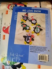Felt Street WE LOVE SNOW Penguins Felt Ornament Kit NEW 500073