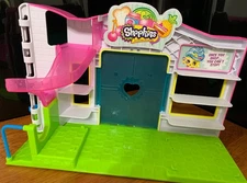 Shopkins Small Mart Supermarket Playset Storefront - Incomplete set