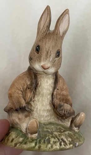 Figura Royal Albert Beatrix Potter - Benjamin Bunny sentado en un banco - 1989 - Imagen 7 de 7