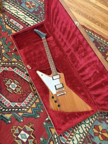 2018 Gibson Explorer Left Handed Excellent Condition!