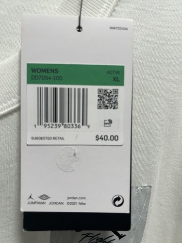 BNWT WOMEN'S NIKE AIR JORDAN FLIGHT CROP TEE (#DD7054-100) US EXRTA LARGE (XL) - Picture 3 of 6