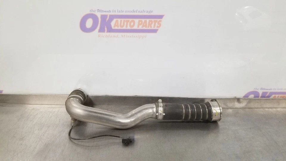 Tubo intercooler GMC Canyon 18 2018 2,8 L Foto 2 de 4