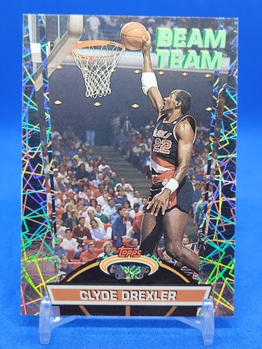1992-93 Topps Stadium Club Beam Team Clyde Drexler #4 HOF