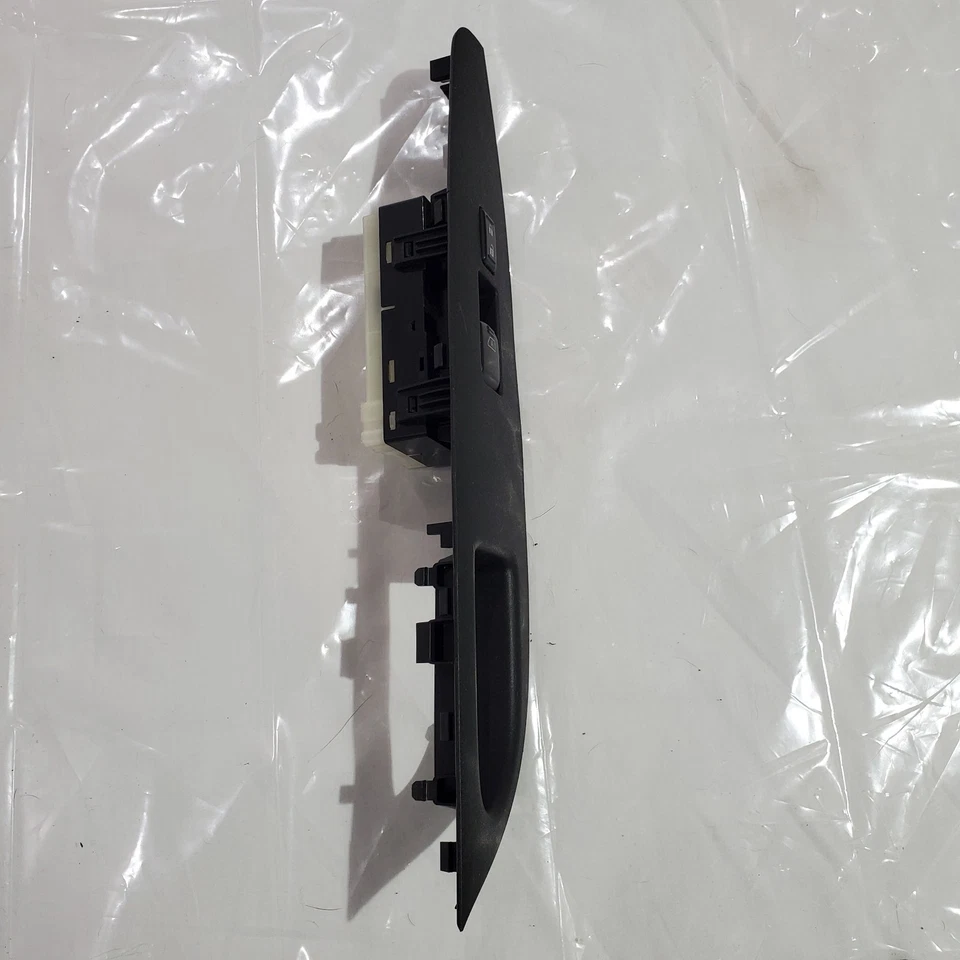 2008-2013 Infiniti G37 Sedan Front Right Window Control Switch Trim 25411-JK40D - Image 4 of 4