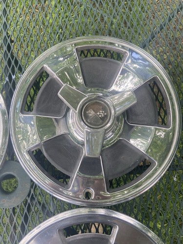 OEM Original 1966 Corvette Hubcaps Set Of 4 - Picture 4 of 6