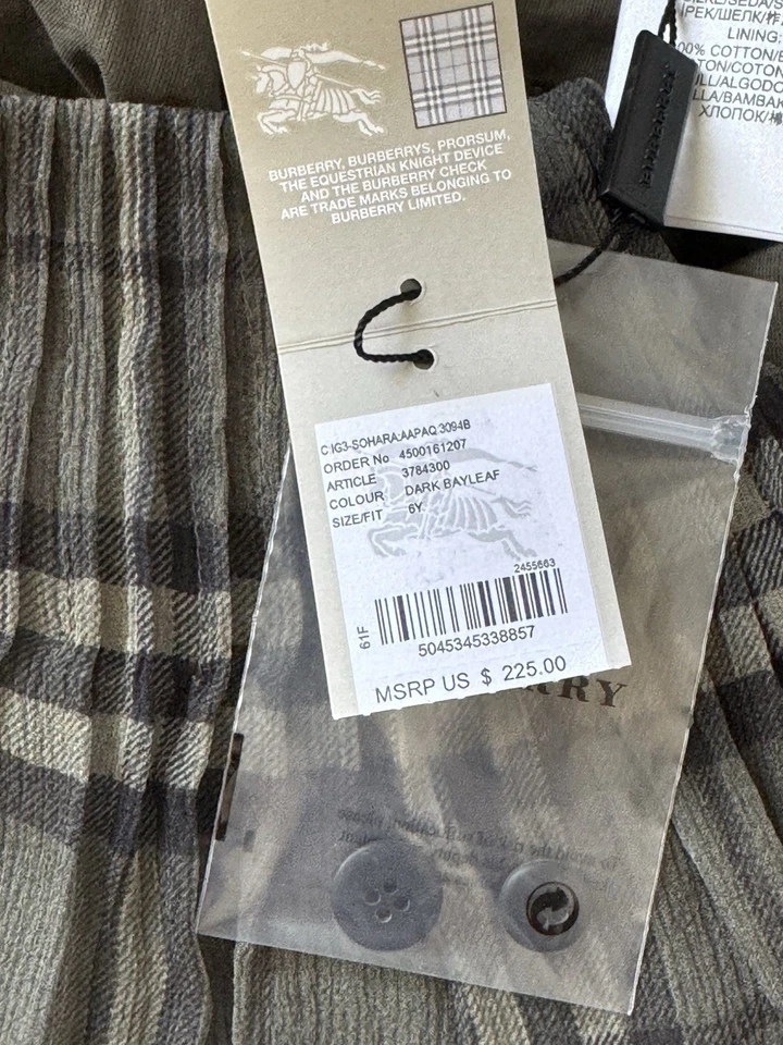 Saia plissada xadrez infantil Burberry tamanho 6Y nova - Imagem 4 de 4