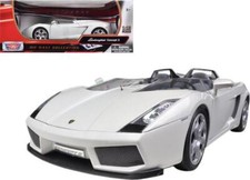 Lamborghini Concept S Pearl White 1/18 Diecast Car Model by Motormax