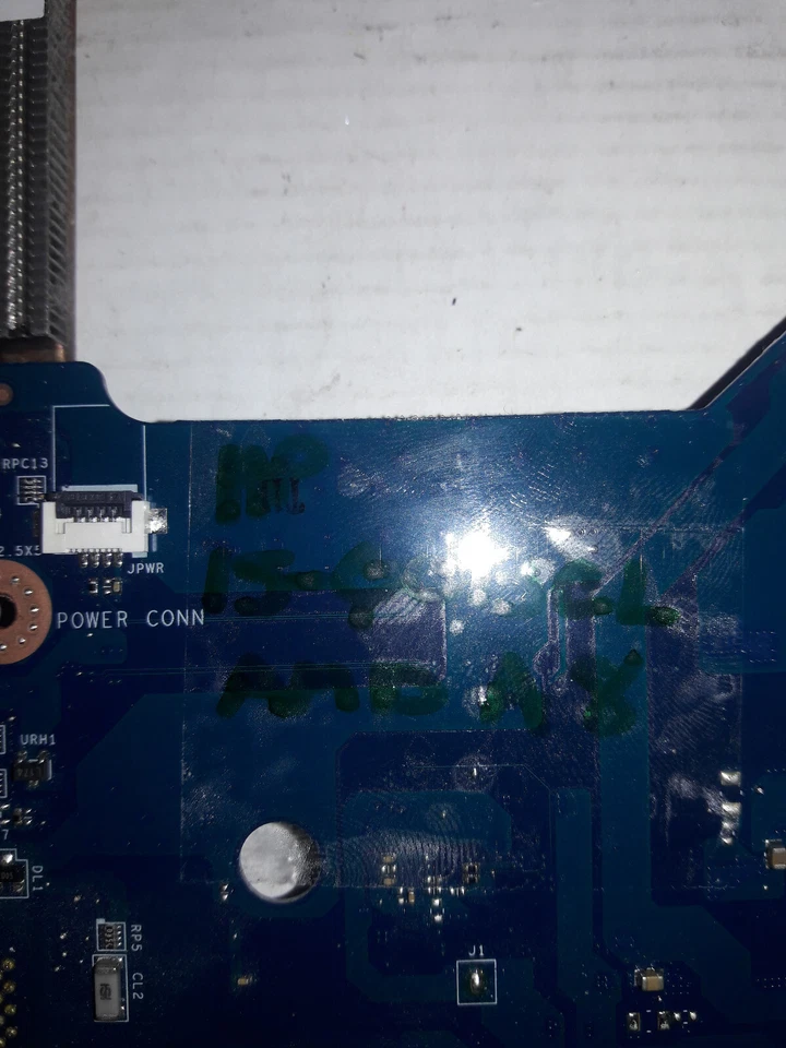 Placa base para portátil HP 15-G013cl AMD A8-6410 Foto 3 de 4