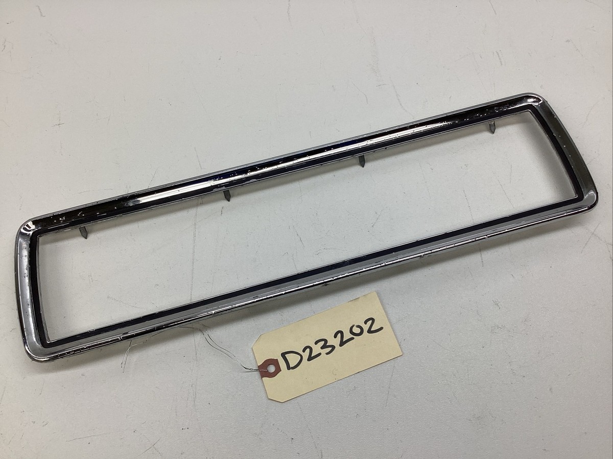 1967-1971 FORD THUNDERBIRD RIGHT REAR INTERIOR DOOR PANEL TRIM