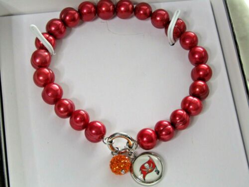 Honora Cultured Pearl 7.0mm NFL Team Stretch Charm Bracelet Buccaneers Average - Picture 2 of 5