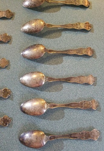 13 cucharas coleccionables vintage chapadas en plata serie Wallace A 1 + State Seals - Imagen 11 de 12