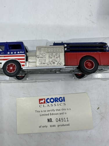 Corgi 52003 Mack CF Pumper City of Napa Fire Dept New Boxed With Cert Collectors - Picture 6 of 12