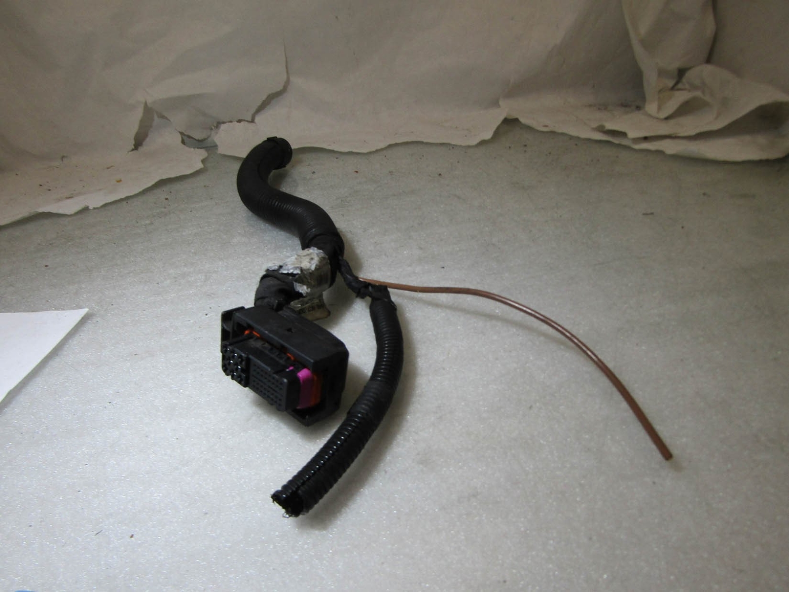 Picture 1 of 4