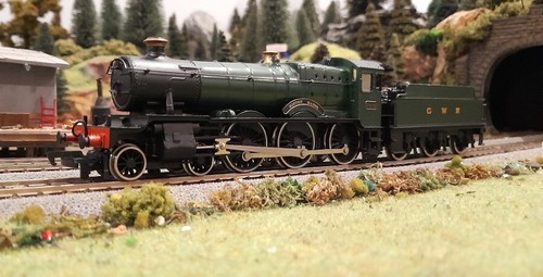 * 1/76 OO * Línea principal * Locomotora de vapor GWR Hinton Manor 4-6-0 * EN CAJA * 7819 * - Imagen 13 de 20