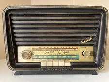 Blaupunkt Santos Type 2310 - Old Tube Radio - 1960's Vintage Radio