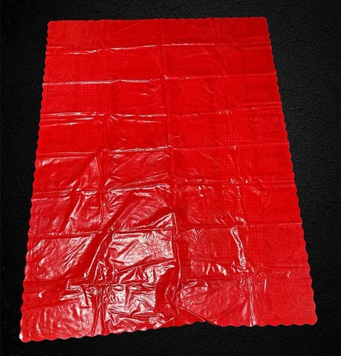 Vintage Red and White Vinyl Tablecloth Rectangular 53x70 Floral - 第 3/4 張圖片
